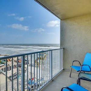 Breezy Daytona With Balcony And Views! Apartment